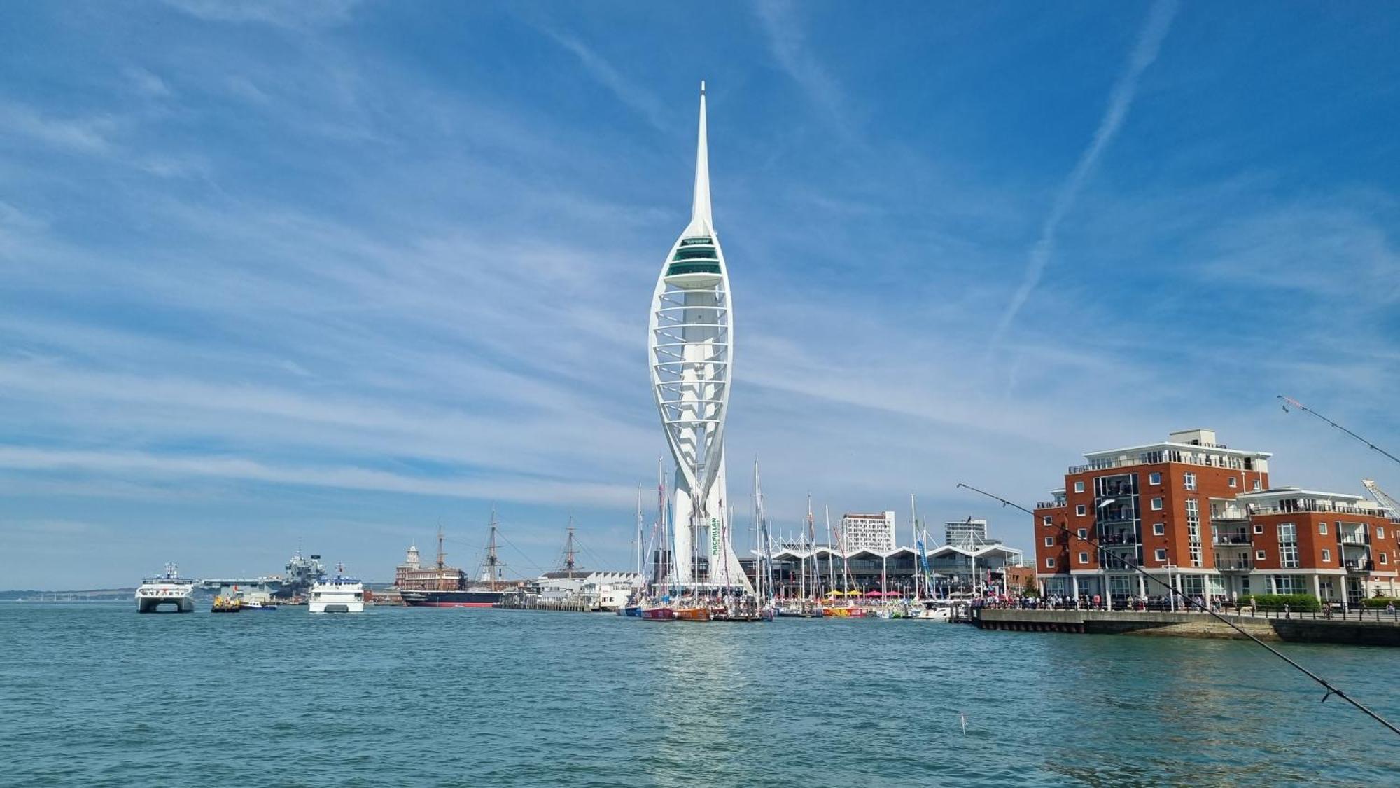 Southsea Escape - Coastal Holiday Apartment - 2 Double Bedrooms Portsmouth Exterior photo