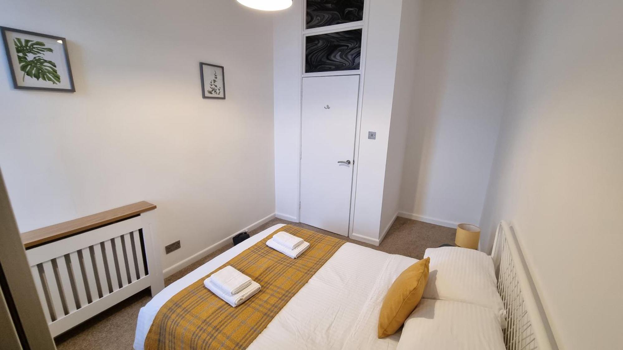 Southsea Escape - Coastal Holiday Apartment - 2 Double Bedrooms Portsmouth Exterior photo